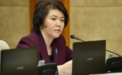 Еліміздің бас педагогы мұғалімдерді алаңдатқан мәселеге нүкте қойды (ВИДЕО)