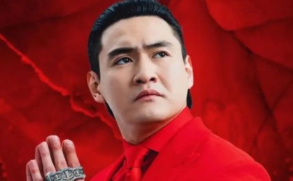 “Концерттен кейін таяқ жейді”: Төреғали сахнада тағы да қызық жағдайға тап болды