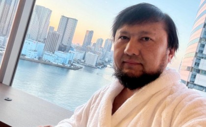 Дәретхана қағазының сапасына дейін көрініп тұр: Мұхамеджан Тазабек Жапонияға тамсанып қайтты