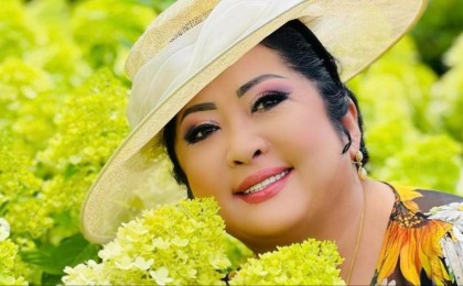 "Қимай-қимай қоштасып жатырмын...": Мақпал Жүнісова желіге ерекше видео салды (ВИДЕО)