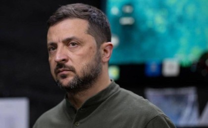 "Отставкаға кетеді": Украина президенті Зеленскийге қатысты шұғыл хабар тарады