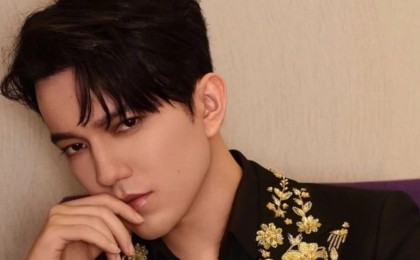 "Дегенінен өлсе де қайтпайды": Димаш Құдайбергеннің әжесі немересінің мінезі туралы айтты