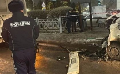 Астанада автобус апатқа ұшырап, бір адам қаза тапты