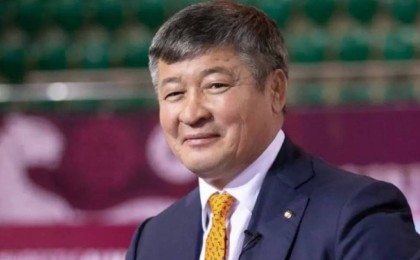 "Тоқтатайын деп шешім қабылдадым". Дәулет Тұрлыханов шұғыл мәлімдеме жасады