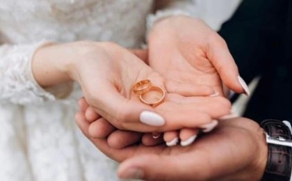 Қазақстандық танымал актер бір уақытта екі әйелмен некеде болғанын растады