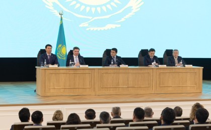 Олжас Бектенов Алматы қаласының активіне жаңа әкім Дархан Сатыбалдыны таныстырды