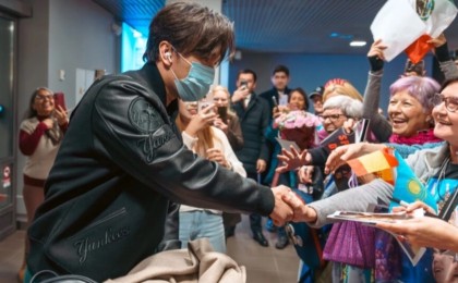 Димашқа Латвия мәдени канонына енген музыкалық аспап сыйға тартылды