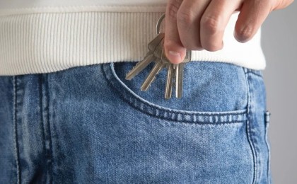 Қарағандыда екі жасөспірім жалдамалы пәтерден өлі табылды