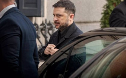 "Зеленский елден қашып кетуі әбден мүмкін": Украина президенті жайлы хабар тарады (ВИДЕО)