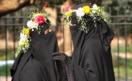 Қоғамдық орындарда бетін тұмшалағандарды полиция камералар арқылы тауып, жазаға тартады