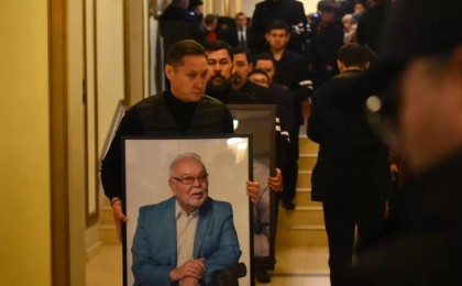 Алматыда Асанәлі Әшімовпен қоштасу рәсімі өтті