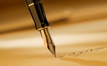 «Мемлекетке масыл болмауы керек»: журналист ақын-жазушыларды сынға алды