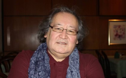 "Көбелек қуып кеттім... Қыздар жігітке емес, тұрақтылыққа тұрмысқа шығады" – Болат Атабаев (ВИДЕО)