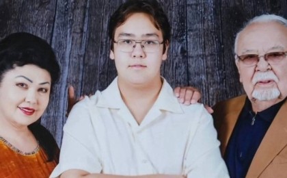 "70-тегі адамға 30 жастағы қызымды бермеймін": Асанәлі Әшімов екінші жұбайы туралы ел естімген оқиғаны айтты