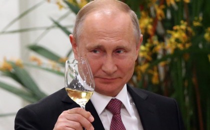 Путин Тоқаев пен Назарбаевты жаңа жылмен құттықтады