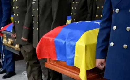 АҚШ шабуылы кезінде 100-ден аса адам қаза тапқаны хабарланды