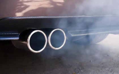 Қыста көлікті қыздыру уақыты әр өңірде жеке белгіленеді: Тоқаев заңға қол қойды