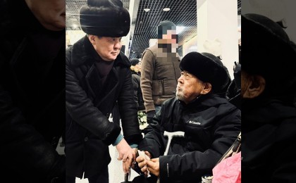 "Пушкиннің өзінен кейін ешкім жатпаған ба?": Желіде Жүрсін Ерман жайлы әңгіме айтылды