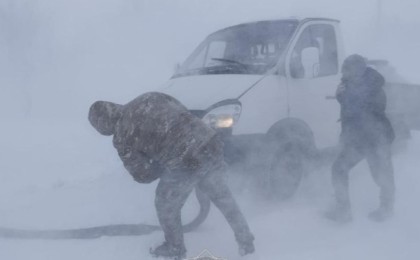 "Көлікпен алыс сапарға шықпаңыздар!" – қар құрсауынан 96 адам құтқарылды