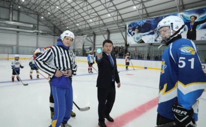 Маңғыстау облысы әкімі туды ойынға салмай, өзімен бірге алып кетті