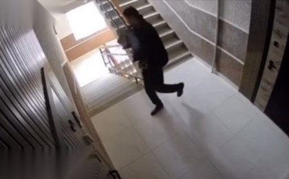 Көршілер бірнеше рет ескерткен: Ақтауда екі жасар бала көз жұмды