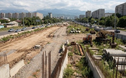 Үш шақырым – сегіз жыл: Сағызша созылған Сайын көшесінің жыры