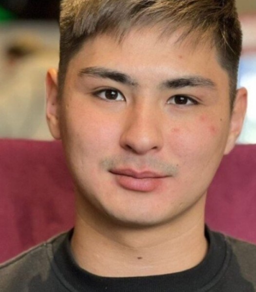 Бельгиялық отбасы асырап алған Жәнібек күтпеген жазба жариялады