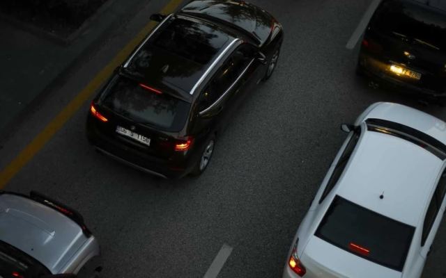 Қазақстанда көлікті тіркеу мен жүргізуші куәлігін алу заңы өзгереді