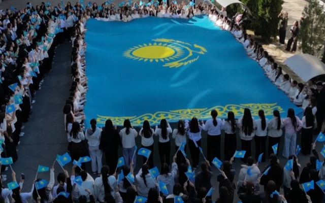 Алматы студенттері Республика күніне орай «Менің Қазақстаным!» республикалық акциясын бастады