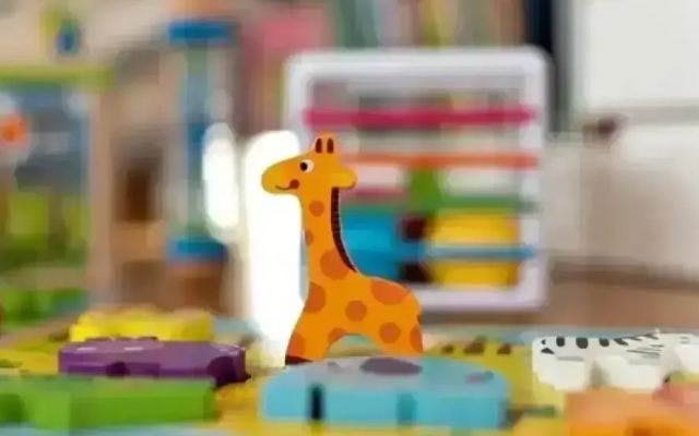 Балабақшаға орналастырып беремін: ата-аналарды 2ГИС арқылы тапқан әйел сотталып тынды