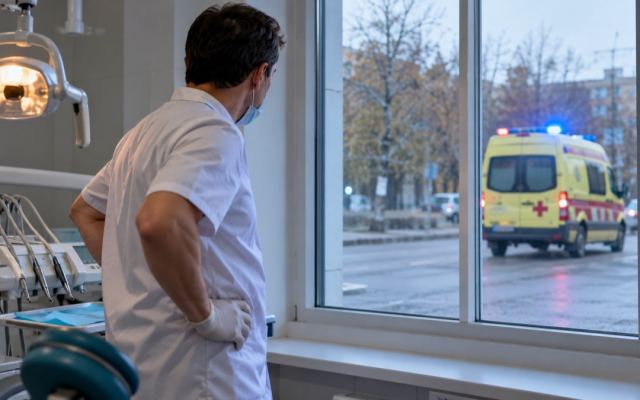Павлодарда тіс емдетуге барған 3 жасар қыз комаға түсті