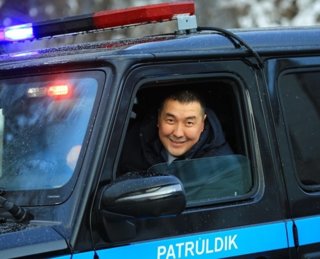 "Қазақ тілді аудиторияға қысым" – Әділетхан Молдаханды қаралау компаниясы кімге тиімді?