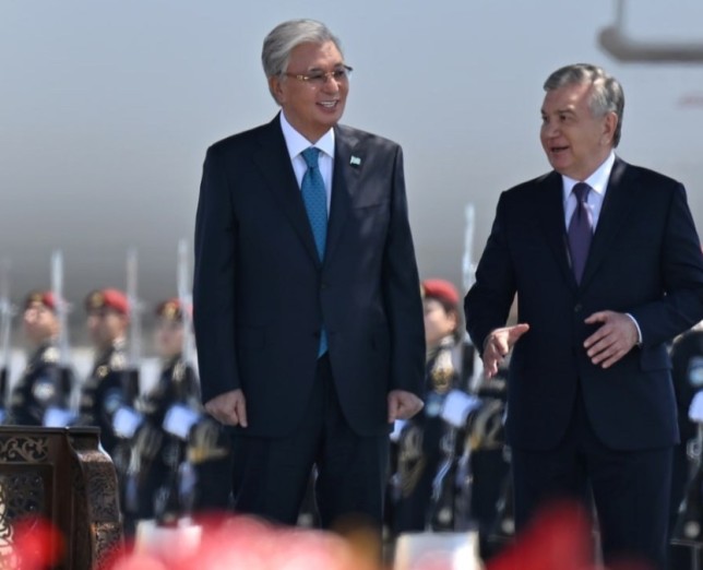 Мемлекет басшысы Қасым-Жомарт Тоқаев Өзбекстанға жұмыс сапарымен барды