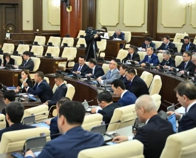 Ерлан Қарин, Асхат Аймағамбетов, Бағдат Мусин: Әділет партиясы Құрылтай сайлауына 186 кандидатты ұсынды