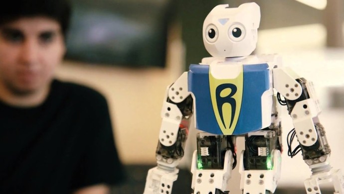 Қытайда аутизмді ерте анықтайтын робот жасалды