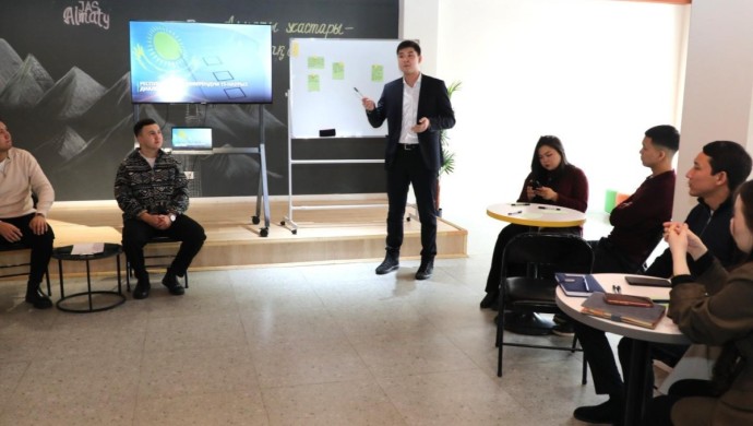 Алматы қаласының жастары жаңа Конституцияны қолдады