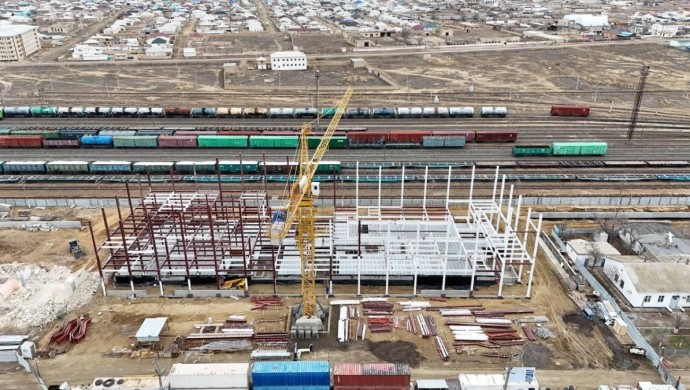 «Үш қабатты ғимарат» – «Маңғыстау» вокзалы реконструкциядан өтіп жатыр