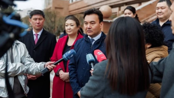 "Әділет" партиясы: "жаңа дегеніміз ұмытылған көне" ме?