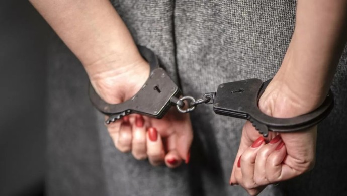 Сот үкімі қатаңдады: Экс-президенттің жұбайы  4 жылға түрмеге қамалды