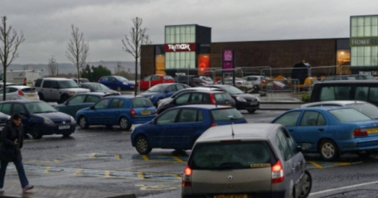 Алматы полицейлері көшедегі "парковшиктермен" күресе бастады