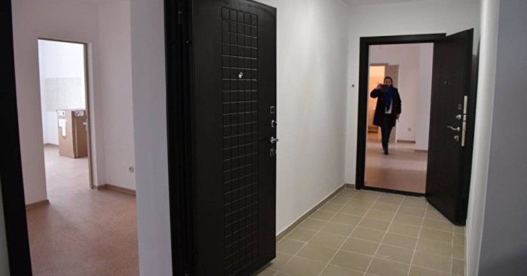 Астанада кәсіпкер көпбалалы отбасыға 24 миллион теңгенің пәтерін сыйға тартты