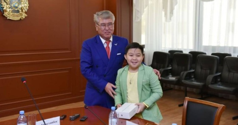"Голос. Дети" байқауындағы дау: министр Мұхамедиұлы пікір білдірді