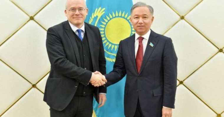 Мәжіліс Төрағасы Нығматулин Аустрия елшісін қабылдады