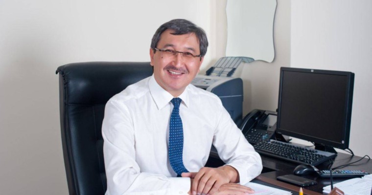 Бұрынғы мәжіліс депутаты ОСК-ға құжаттарын өткізді