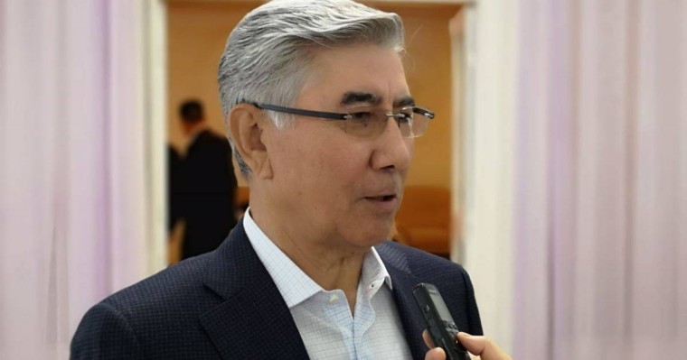 Тұяқбай ЖСДП төрағалығынан кетті. Орнына Бапи сайланды