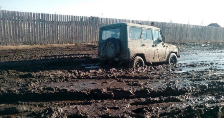 Жолды өз бетінше жөндеген ресейлік зейнеткер жауапқа тартылды