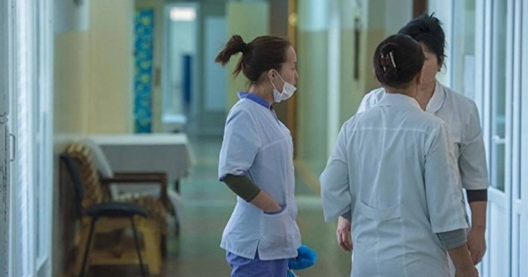 Қазақстандық боксшы нокаутпен жеңілгеннен кейін ауруханаға түсті