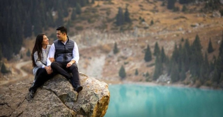 Махаббат неден қорқады? |