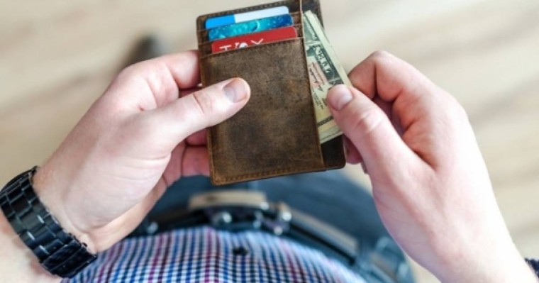 Тойға деп келініне бір бума ақша берген солдат ісіне оңбай өкінген