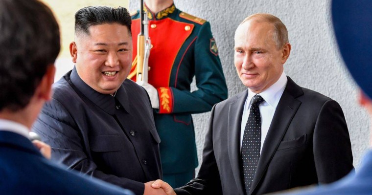 Путин мен Ким Владивостокта оңаша кездесті